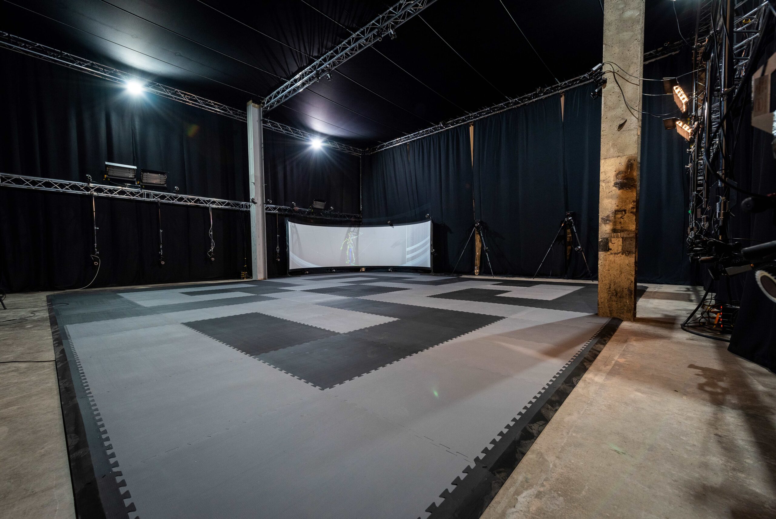 An image of CAMERA's virtual production stage.